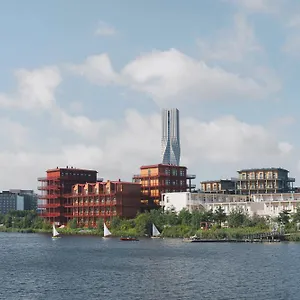 4* Szálloda Waterfront
